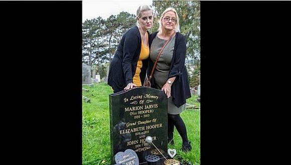 Familia descubre que visitaba la tumba equivocada después de 15 años