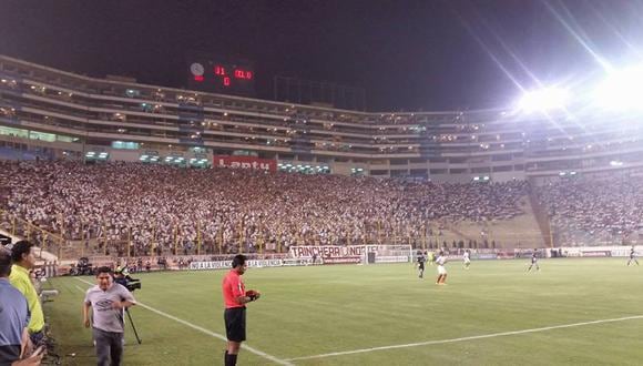 Universitario empata 3-3 con Colo Colo en "La Noche Crema"