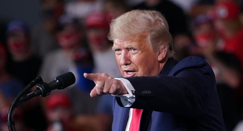 El presidente de Estados Unidos, Donald Trump, se dirige a sus partidarios durante un mitin de campaña en Carolina del Norte. (AFP / MANDEL NGAN).