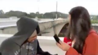 Periodista es asaltada con cuchillo en plena trasmisión en vivo | VIDEO 