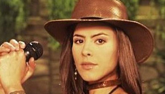 Rosario Montes, personaje interpretado por Zharick León, será la encargada de cantar el sensual tema en el bar Alcalá (Foto: Telemundo)