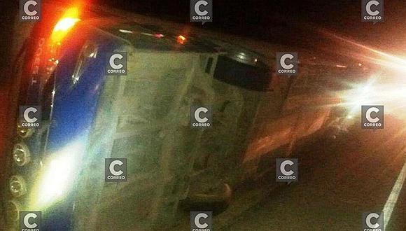 Carretera Central:  Bus se despista dejando dos muertos y siete heridos [FOTOS]