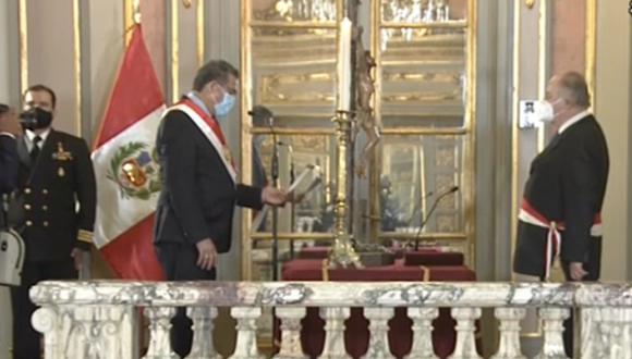 Ántero Flores-Aráoz juró como primer ministro este miércoles. (Captura)