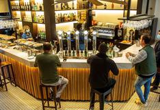 Grecia prohíbe música en bares y restaurantes por avance de variante ómicron