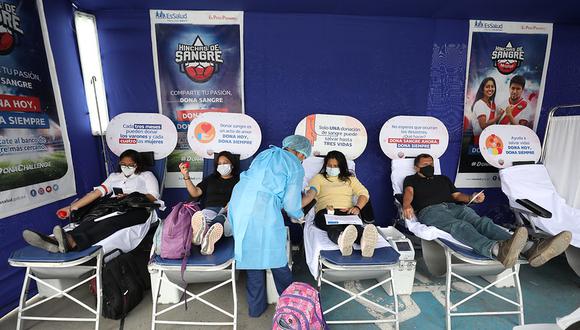 EsSalud realiza campaña en centro comerciales para donar sangre y salvar a pacientes con cáncer (Foto: EsSalud)