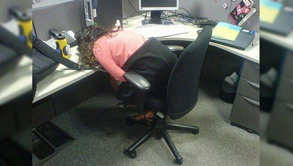 Quedarse dormido en el trabajo puede ser una causal de despido 