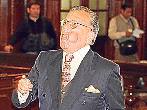 Piden justicia por Utopía