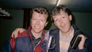 Paul McCartney rinde homenaje a David Bowie con esta conmovedora foto  