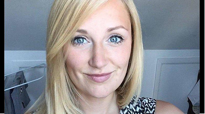 Facebook: mujer se enamoró a primera vista en aeropuerto y hoy hace esto para encontrarlo