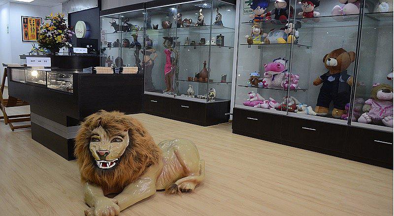 INPE inaugura bazar con artesanías hechas por reos [FOTOS]