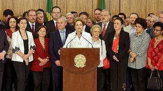 Dilma Rousseff llora y dice que "ahora sufro el dolor de la injusticia" 