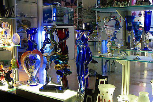 Cristal de Murano, elaborado desde el Medievo en Venecia, se resquebraja 