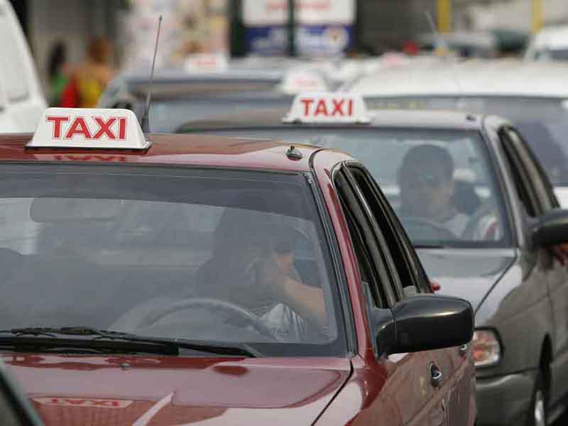 Taxis viejos dejarán de circular en Lima