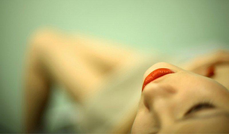 ¡Celebra el amor! 5 posturas románticas para San Valentín