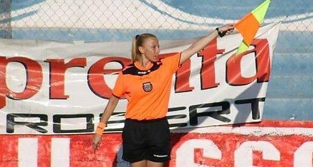 Queman con agua hervida a jueza de fútbol
