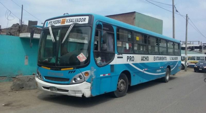 VMT: Bus "Chino" atropella y mata a mototaxista [FOTOS]