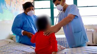 Médicos especialistas operarán en Tacna a tres niños con males congénitos