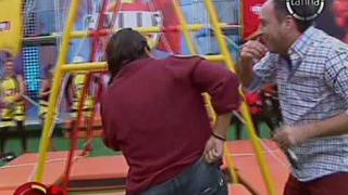 Calle 7: Se le 'cae' el pantalón a Katia Palma en pleno programa [VIDEO] 