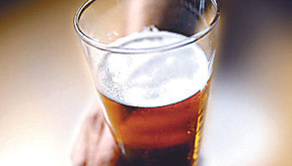 Beber cerveza favorece la salud