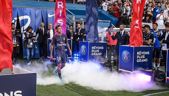 PSG brinda a Neymar, en presentación, victoria frente al Amiens 2-0 (VIDEO)