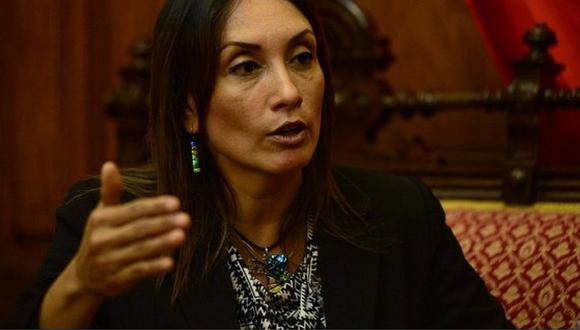 Patricia Donayre renuncia a Peruanos por el Kambio 