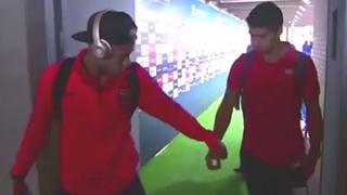 Neymar le jugó broma pesada a Luis Suárez [VIDEO]