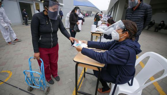 La gente está a la espera de conocer la lista del Segundo Bono Universal de 760 soles para afrontar la crisis por la pandemia (Foto: Andina)