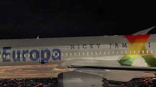 ​Fuselaje de avión llevará "X" de última canción de Nicky Jam