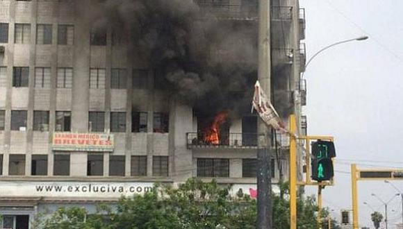 Cercado de Lima: se registró incendio de regulares proporciones en la avenida 28 de julio 
