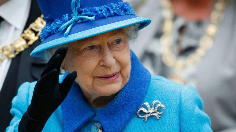 Reina Isabel II obtiene un récord al que "nunca había aspirado" 