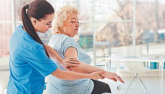 El 35% de las mujeres mayores de 50 años padece de osteoporosis