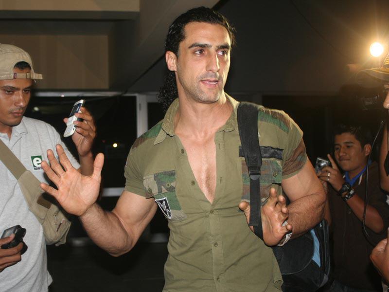 Otra vez niegan ingreso al Perú de Arnie Husid