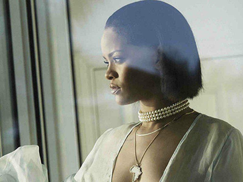 ¡De infarto! Rihanna se desnuda en su nuevo video musical