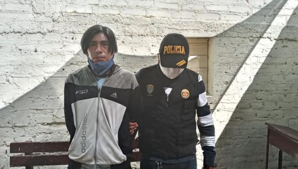 Arequipa: Atrapan a estudiante que chantajeaba a menor de 16 años con publicar sus fotos íntimas.