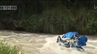 Carretera Central: miniván con siete pasajeros cayó al río Rímac y solo tres lograron sobrevivir | VIDEO 