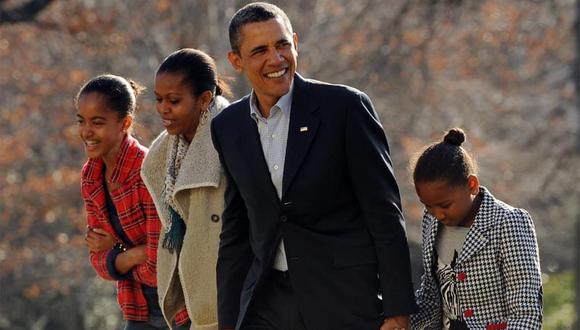 Barack Obama prohibió el Facebook a sus hijas
