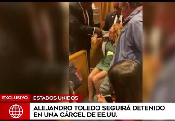 Eliane Karp también fue graficada por el incidente que protagonizó en la sala de audiencias por el caso Alejandro Toledo. (Fuente: América TV)
