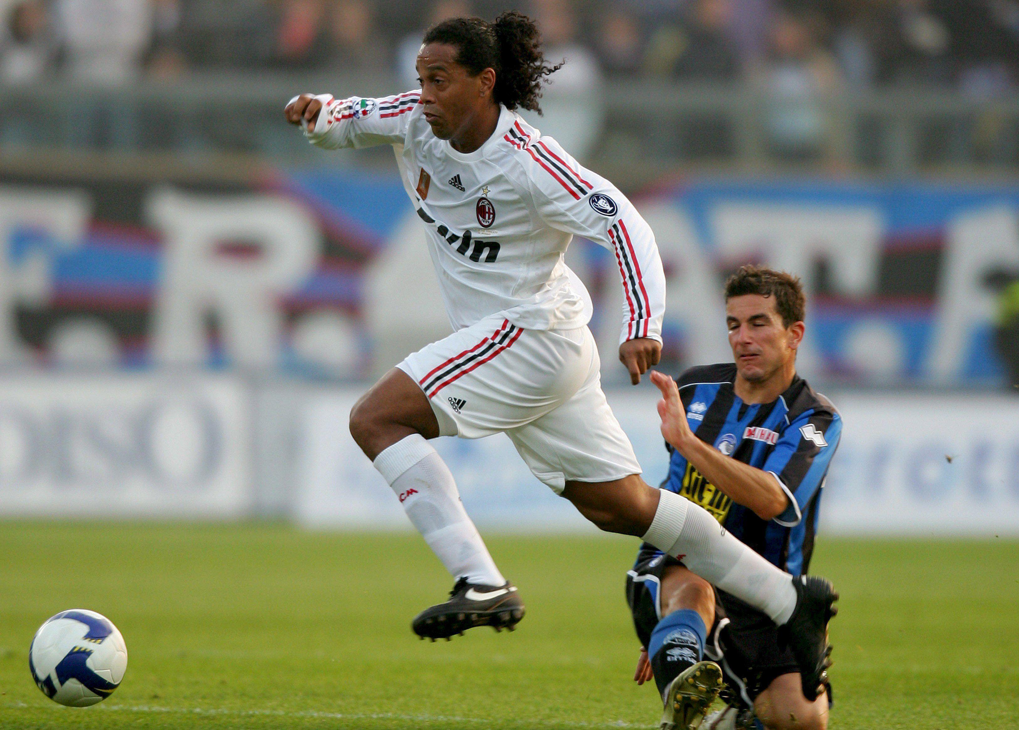 Sueñan con llevar de vuelta a Ronaldinho al Gremio de Porto Alegre