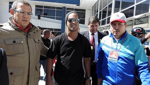Ronaldinho Gaúcho alborota el Cusco y fans buscan estar cerca al astro [VIDEO]