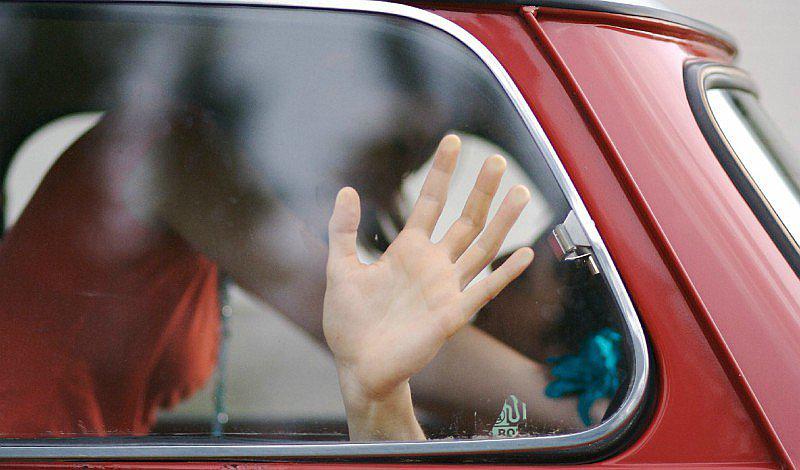 ¡Para los atrevidos! 5 posiciones para tener sexo placentero en el carro 