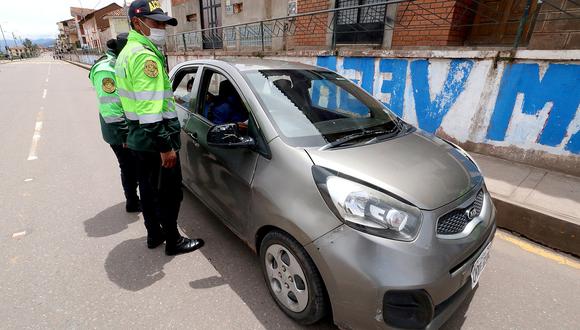 Cusco: Taxistas recolectan víveres para colegas más afectados en cuarentena por COVID-19. (Foto referencial)