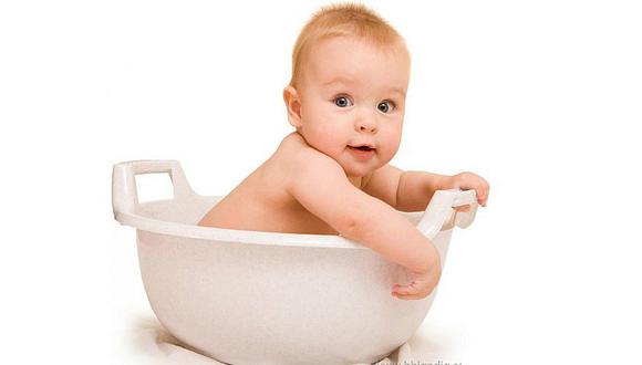 ¿Realmente sabes con qué frecuencia se debe bañar al recién nacido?