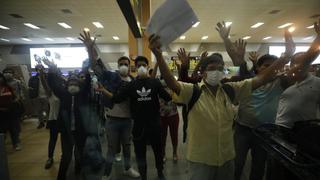Peruanos y extranjeros quedaron varados tras cierre del aeropuerto Jorge Chávez | FOTOS