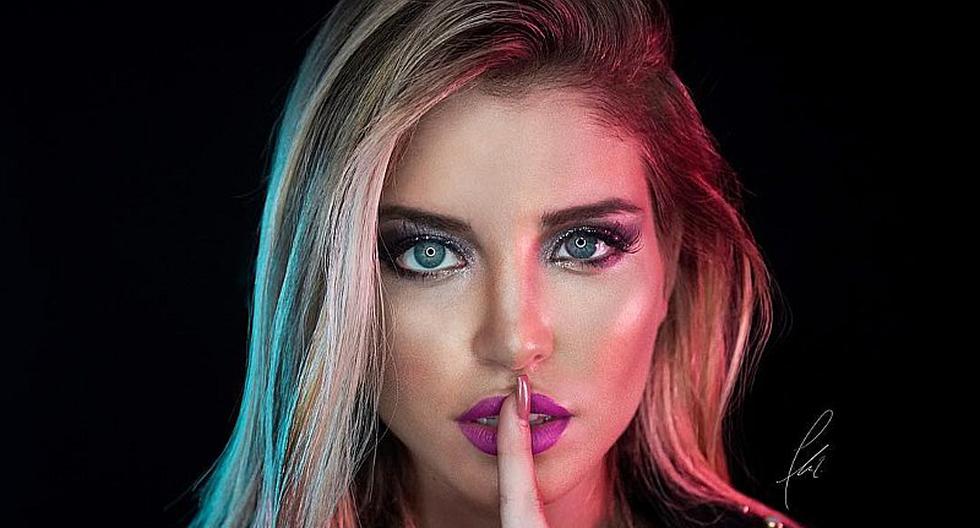 Flavia Laos posó al estilo 'free nipple' con controversial imagen en