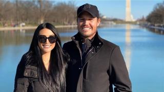 George Forsyth y su novia Sonia La Torre tomaron caldo de gallina en desayuno electoral en San Juan de Lurigancho