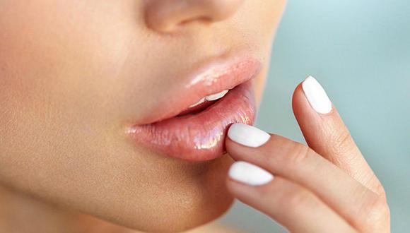¿Por qué es bueno hidratarse los labios con colágeno?