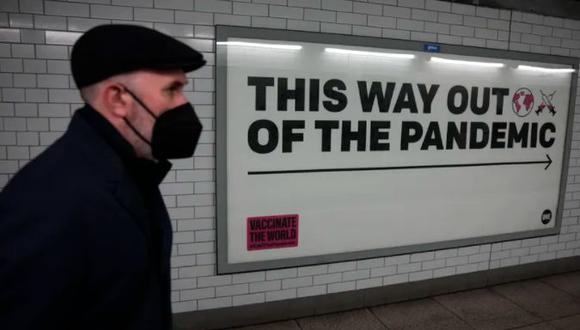 El uso de las mascarillas en espacios abiertos ya no será obligatorio desde el 1 de mayo (Foto/Matt Dunham)