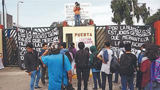 Alumnos toman San Marcos por disconformidad con el inicio de estudios generales 