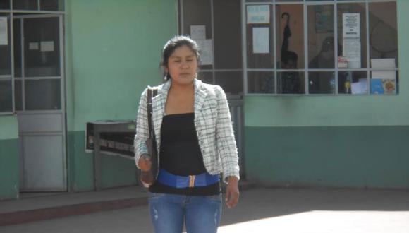 Arequipa: Gobernadora en estado de ebriedad orinó dentro de taxi