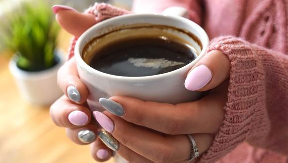 El café es la bebida que se obtiene a partir de los granos tostados y molidos de los frutos de la planta del café (Foto: Pixabay)